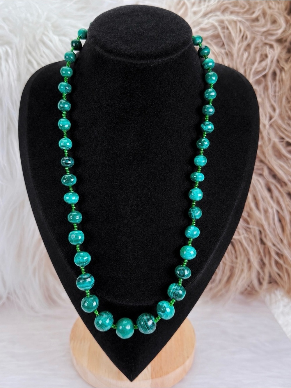 Vintage Green Banded Stone Bead Necklace Silver Tone Barrel Clasp